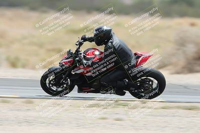 media/May-05-2025-Moto Forza (Mon) [[3c1838c5e5]]/2-B Group/Session 3 (Panning Test Turn 14 Inside)/